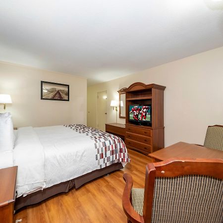 Red Roof Inn Меридиан Екстериор снимка