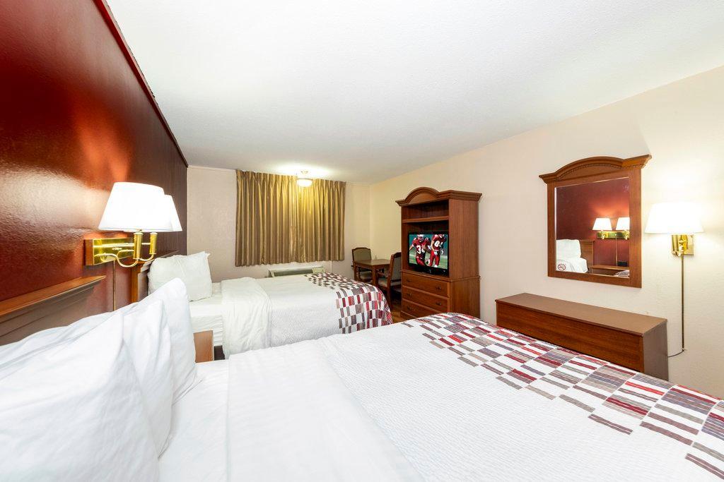Red Roof Inn Меридиан Екстериор снимка