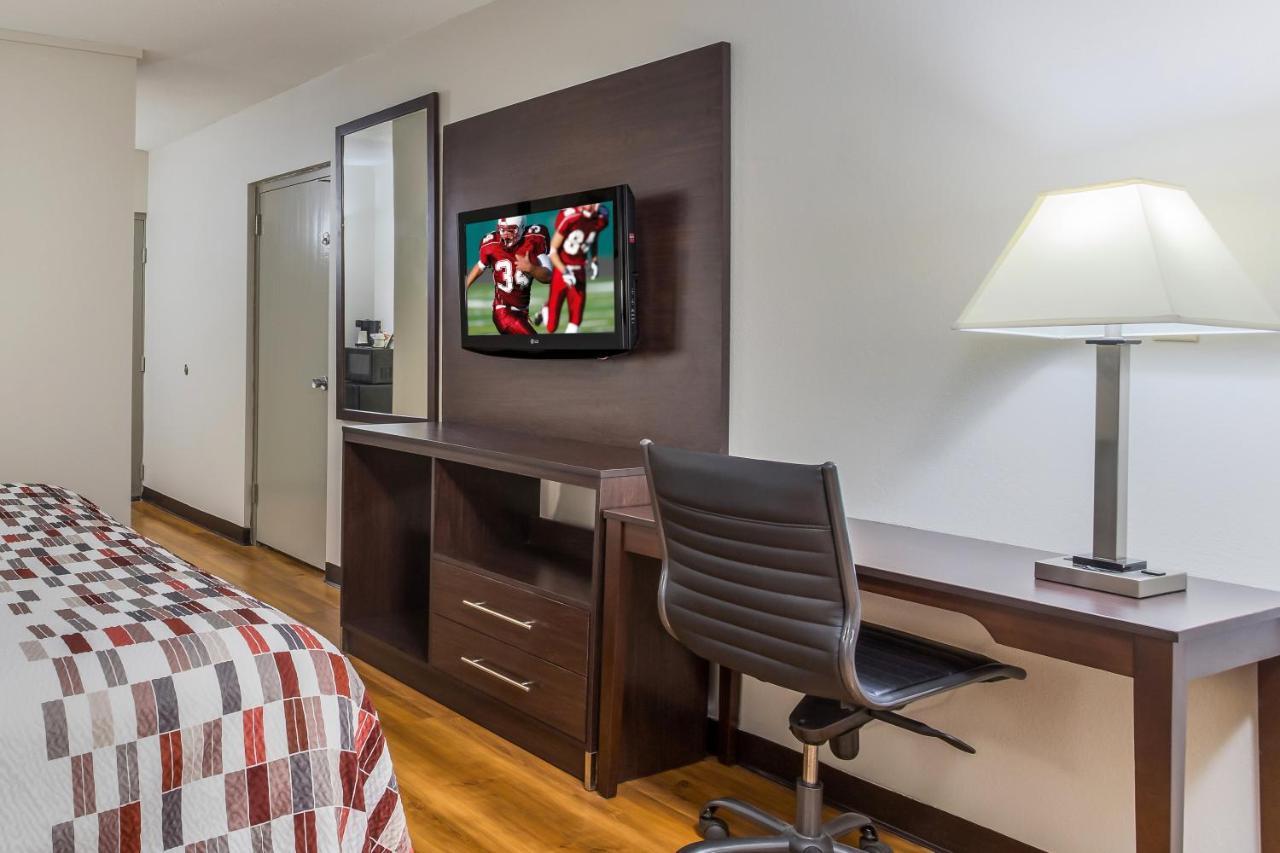 Red Roof Inn Меридиан Екстериор снимка