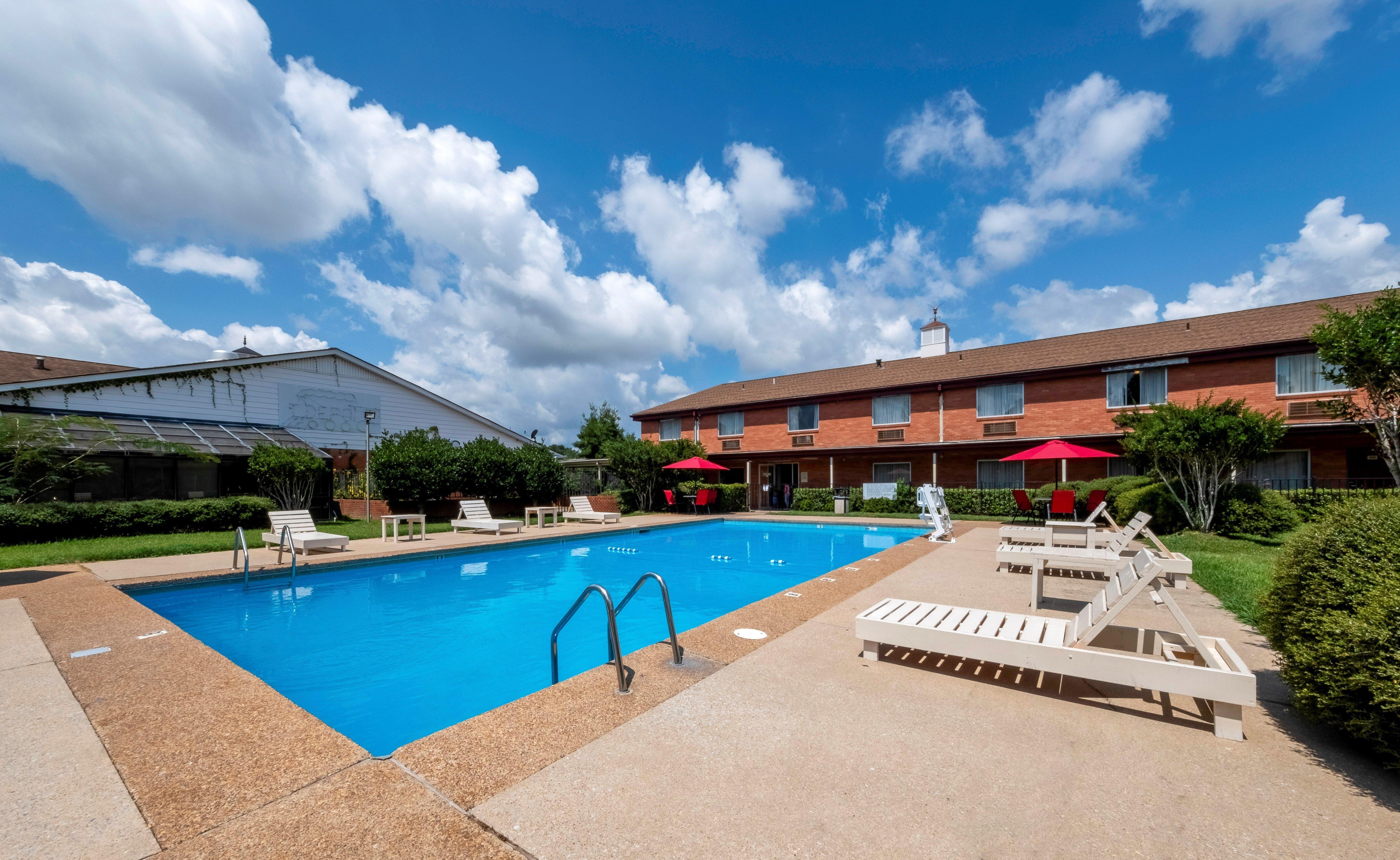 Red Roof Inn Меридиан Екстериор снимка