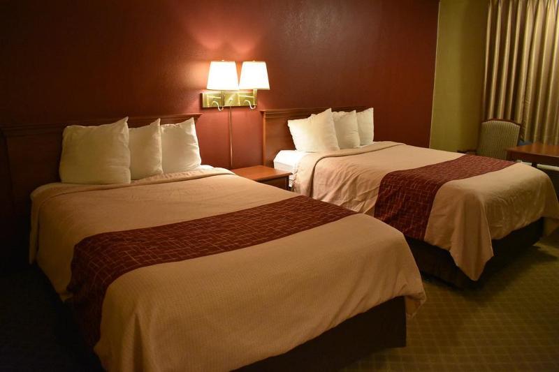 Red Roof Inn Меридиан Екстериор снимка